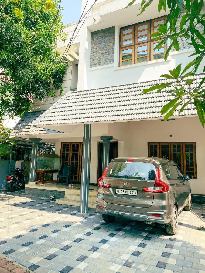 Budget Home Kochi Extérieur photo