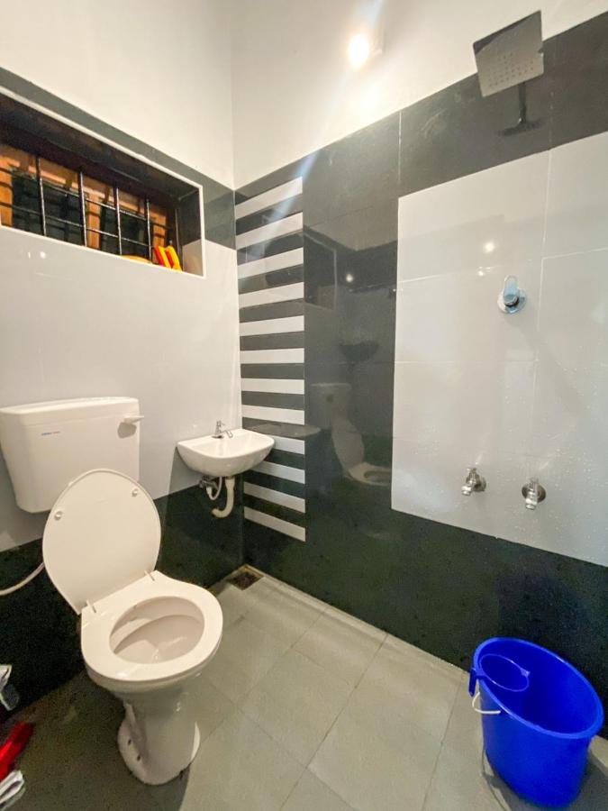 Budget Home Kochi Extérieur photo