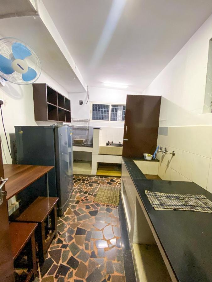 Budget Home Kochi Extérieur photo