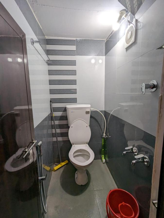 Budget Home Kochi Extérieur photo
