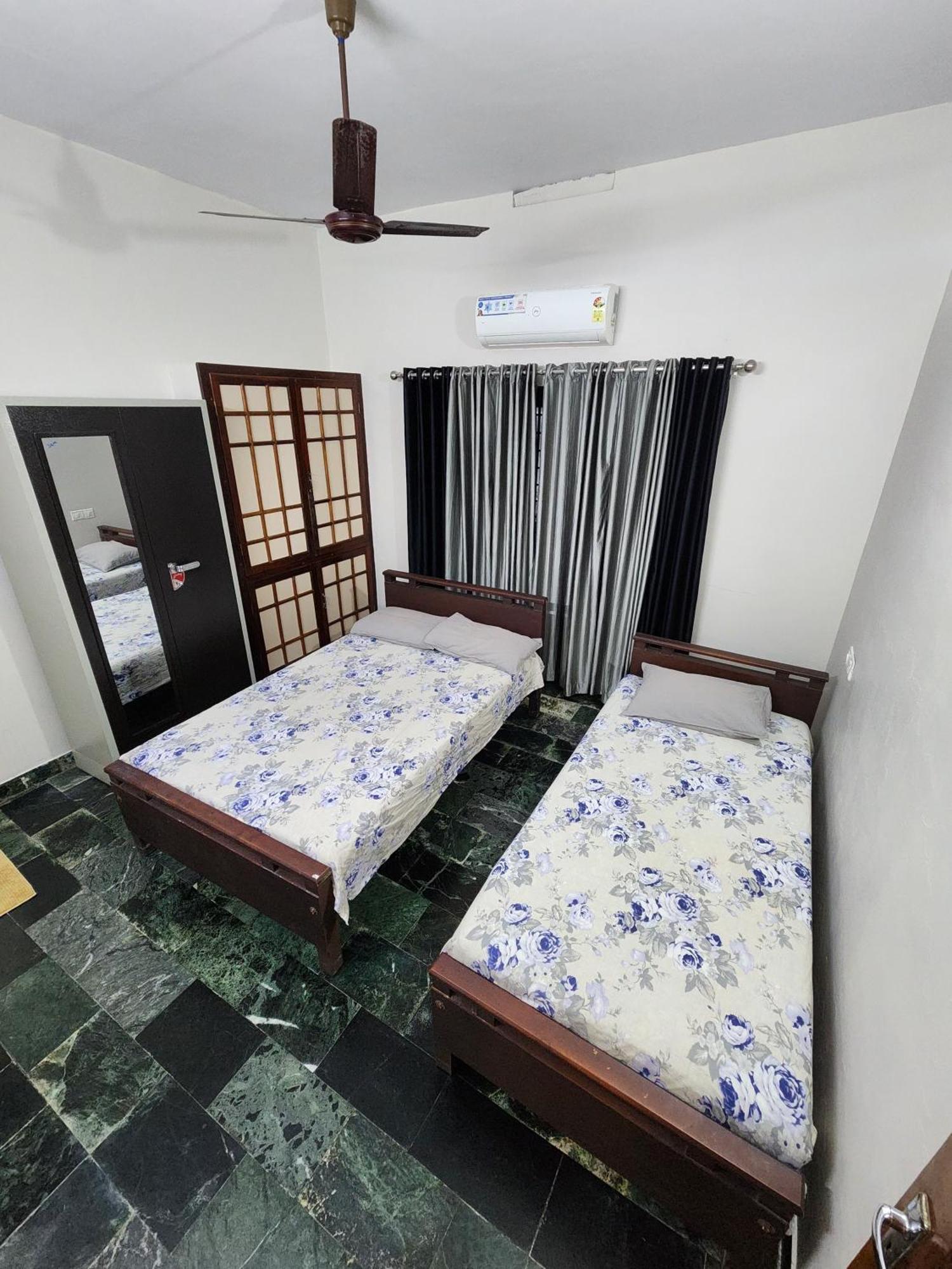 Budget Home Kochi Extérieur photo