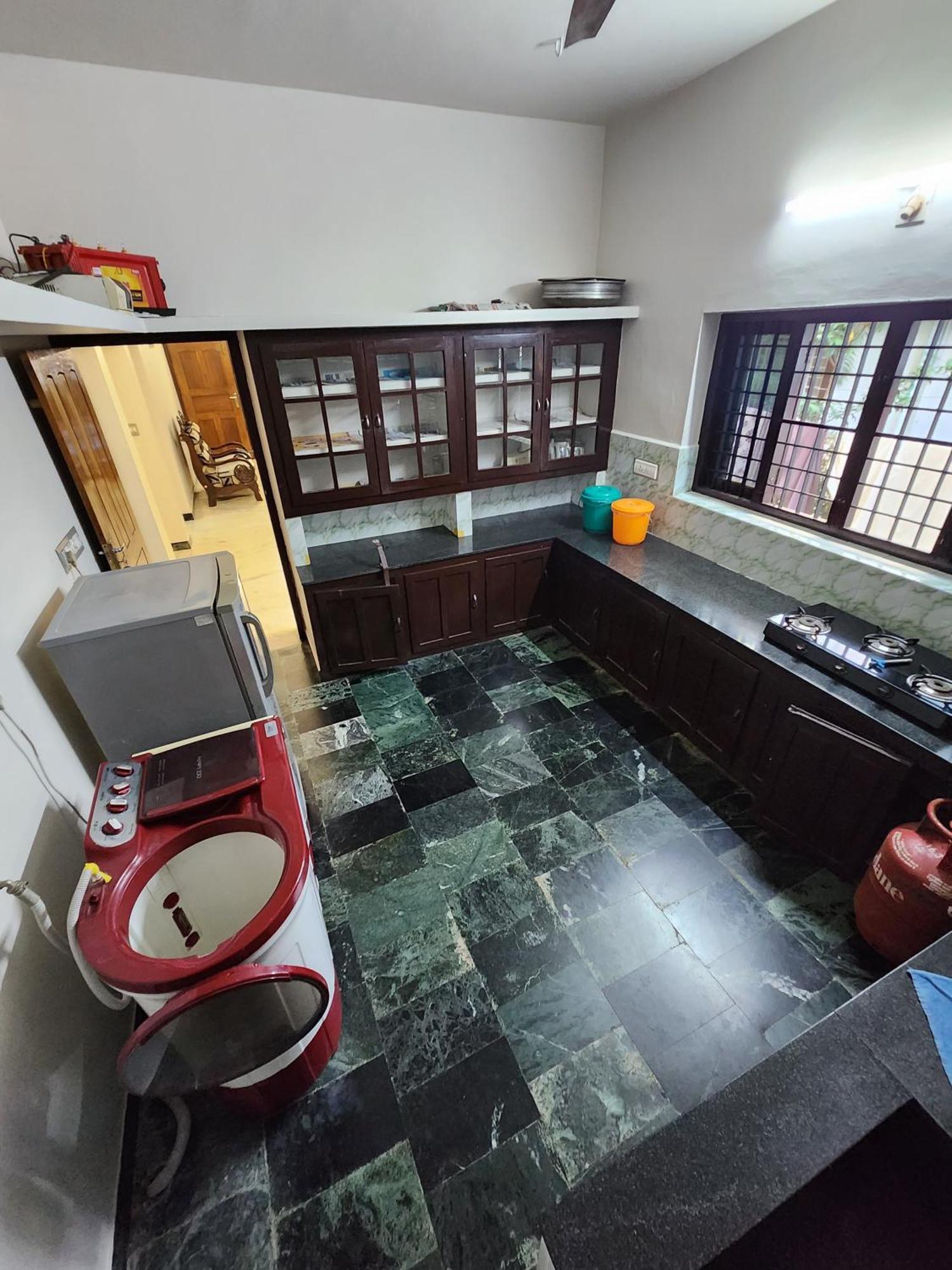 Budget Home Kochi Extérieur photo