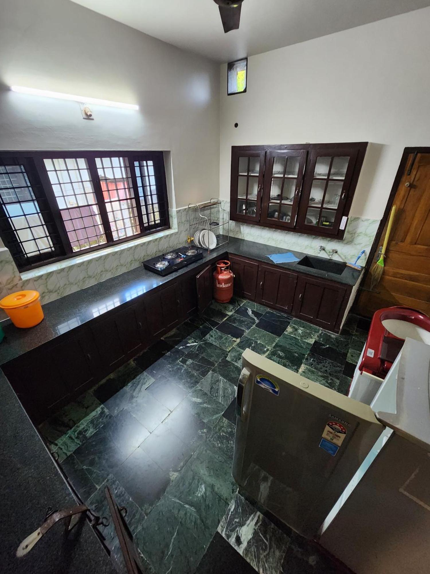 Budget Home Kochi Extérieur photo